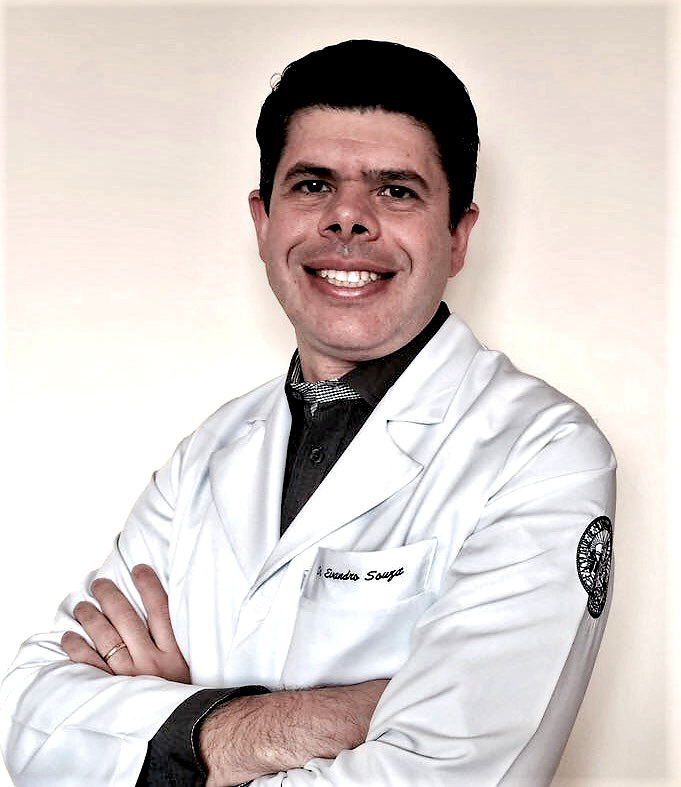 Dr. Evandro de Oliveira Souza